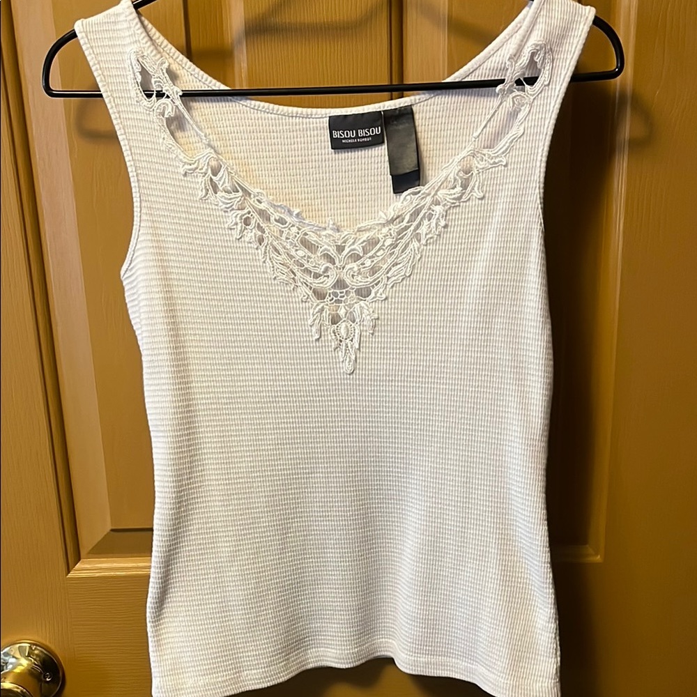 Bisou Bisou White Lace Trim Tank Top